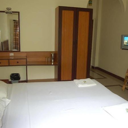 Hotel Blue Hills Coonoor Ooty Esterno foto