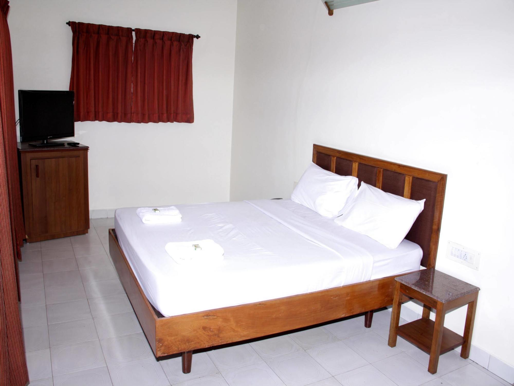 Hotel Blue Hills Coonoor Ooty Esterno foto